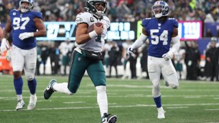 Philadelphia Eagles Clinch Playoff Spot With Dominant Win Over New