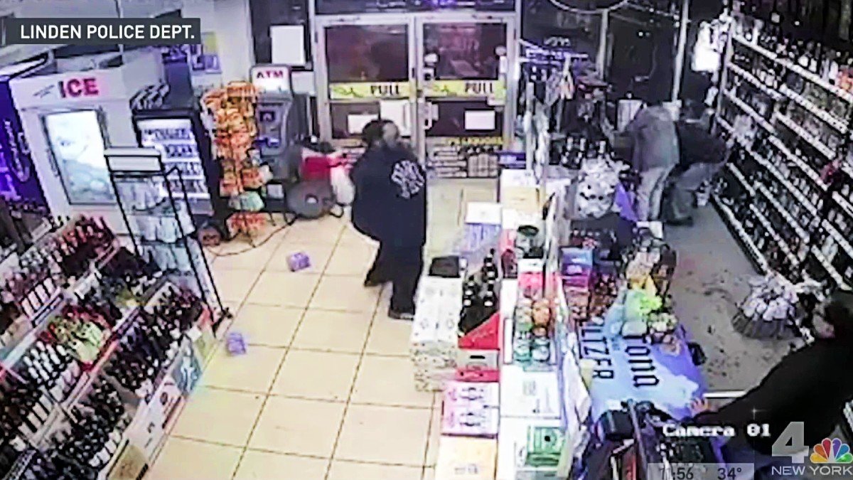 NJ Liquor Store Mayhem Caught on Camera – NBC10 Philadelphia