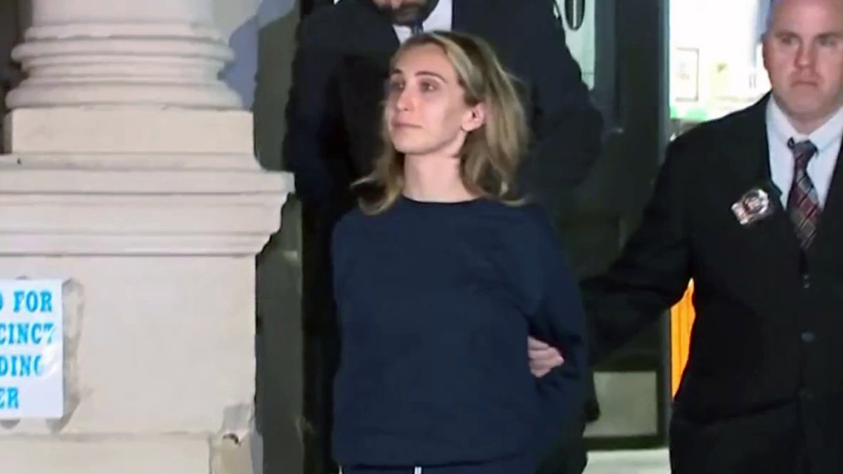 Brooklyn Instagram Model Nikki Secondino Murdered Father Over Laptop: Prosecutor – NBC10 Philadelphia - Vimarsana News