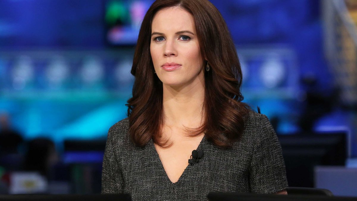 Kelly Evans: "Leading" Us Right Over a Cliff – NBC10 Philadelphia - Vimarsana News