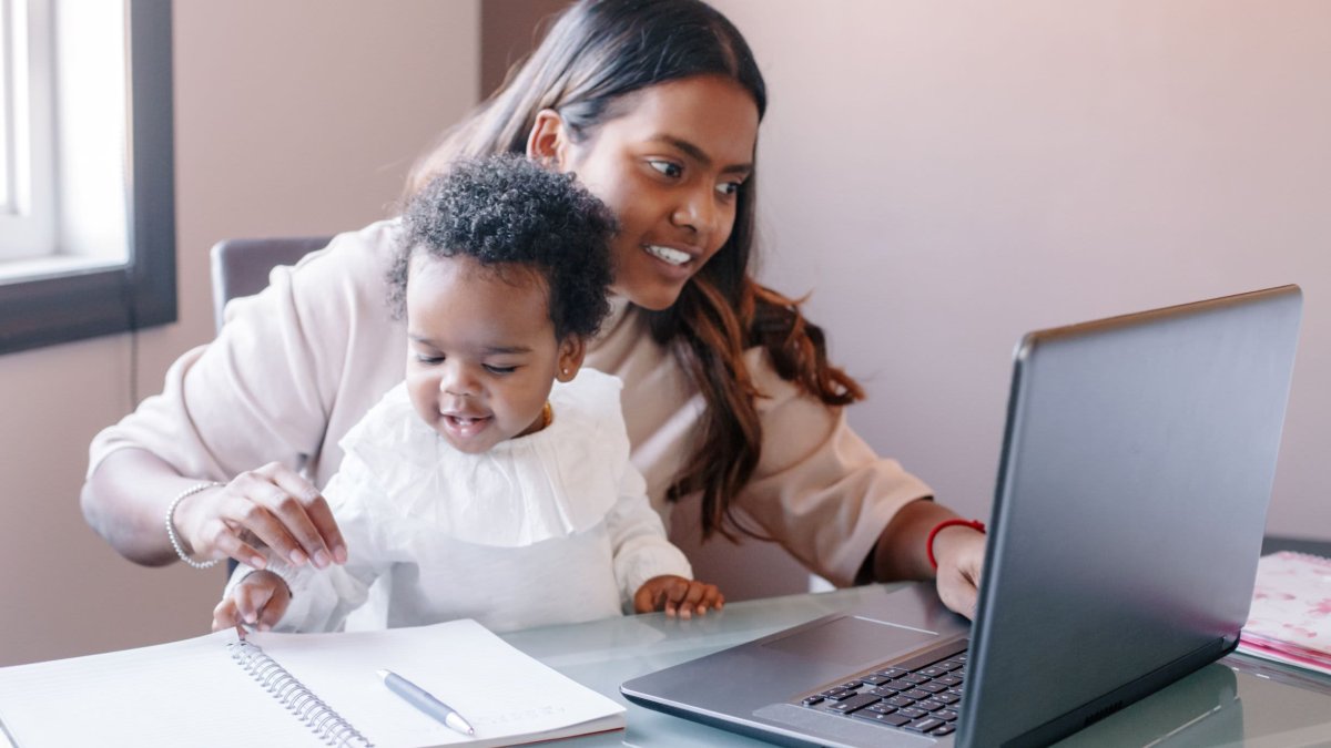 Distracted at Work? Tips From an Attention Expert to Reclaim Your Time: 'Manage Your Manager' – NBC10 Philadelphia - Vimarsana News