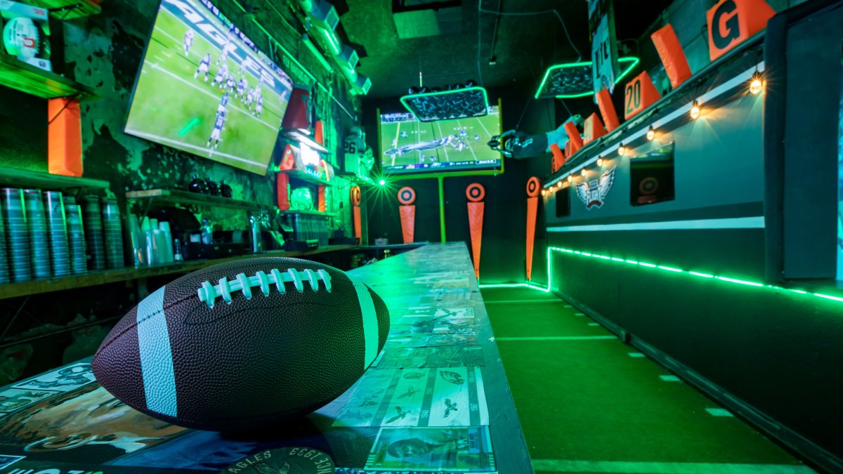 Watch Eagles in Playoffs at New Themed Bar – NBC10 Philadelphia