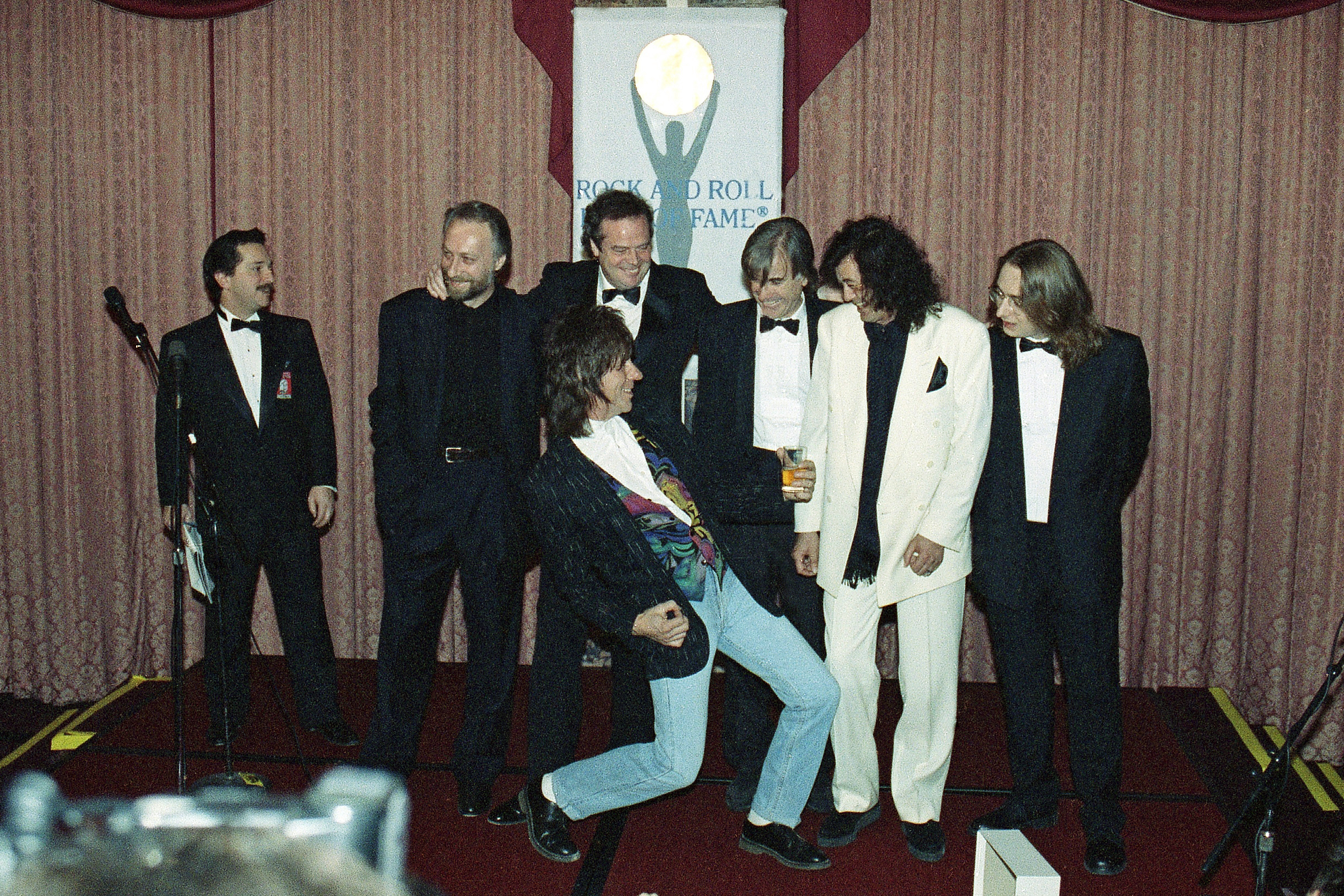 Jimmy Page, Rod Stewart Other Rock Stars Pay Tribute to Jeff Beck – NBC10  Philadelphia