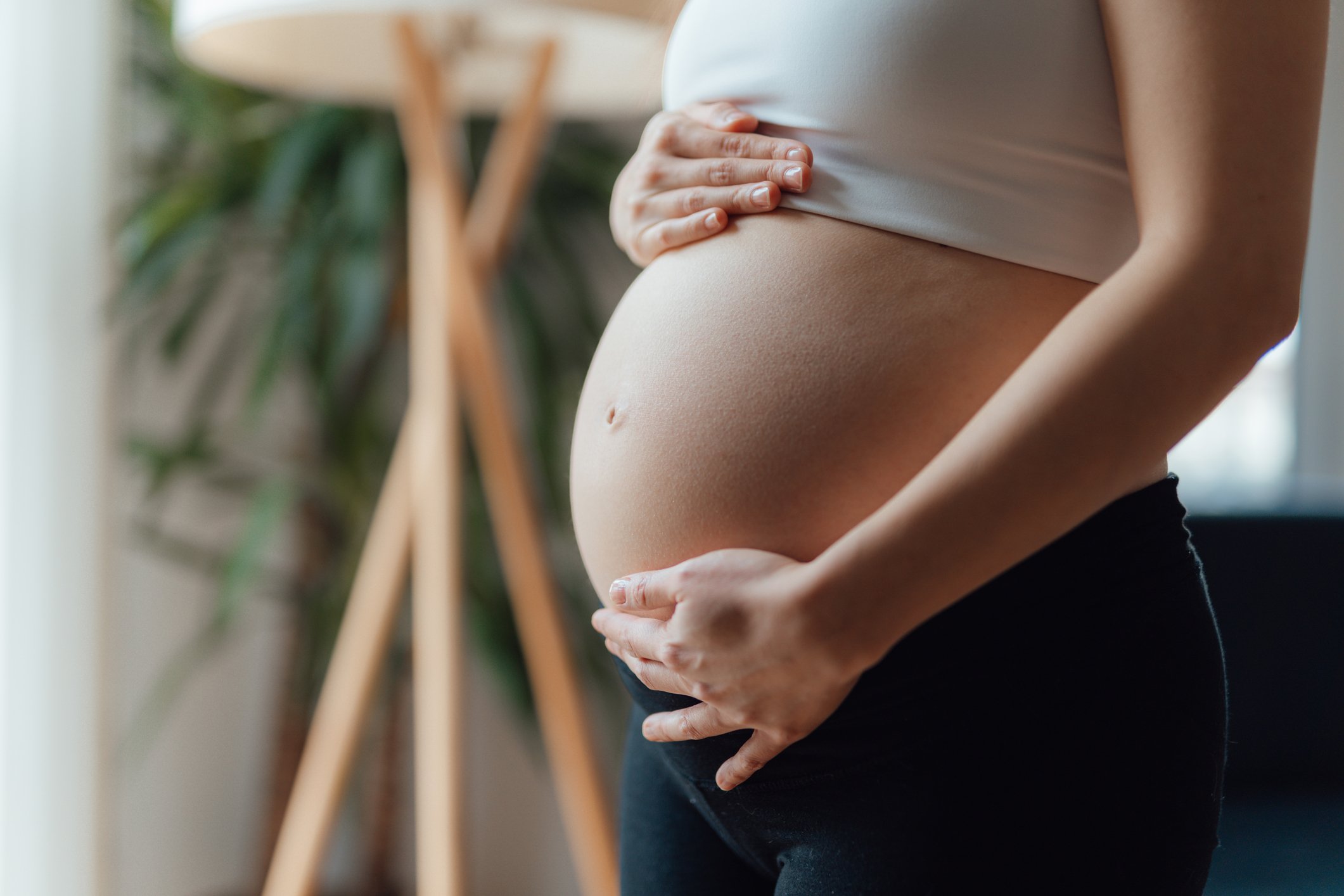 Mom of Six Boys Had Her 7th Baby in the Toilet, and It Was Caught on Camera - Vimarsana News