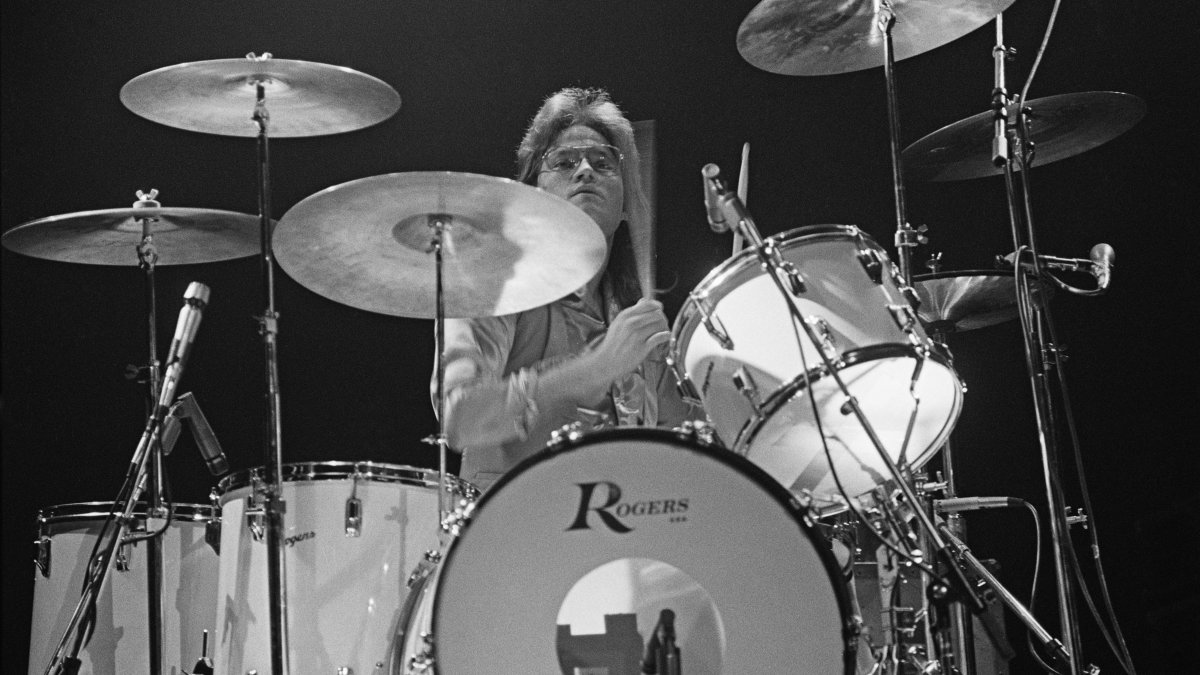 'Takin' Care of Business' Drummer Robbie Bachman Dies at 69 – NBC10 Philadelphia - Vimarsana News