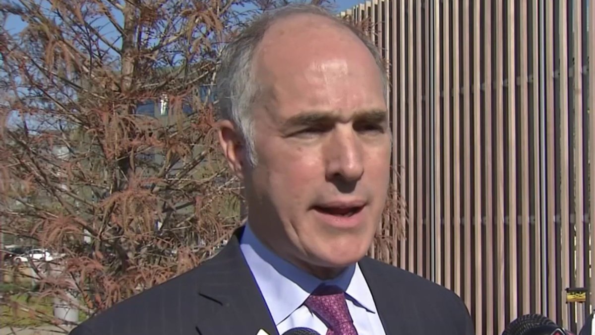 Sen. Bob Casey Shares Prostate Cancer Diagnosis, Says He’ll Undergo Surgery