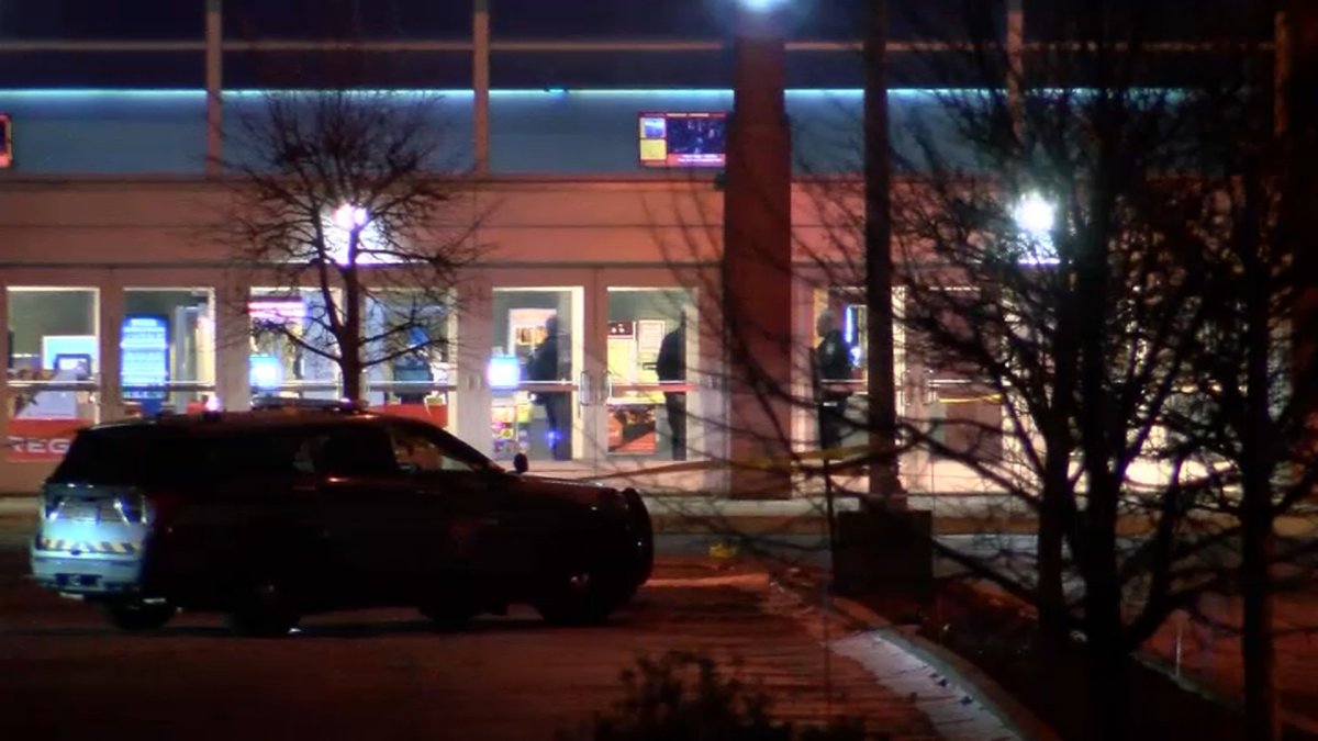 Man, 19, Shot in PA Movie Theater Dies; Suspect Sought NBC10 Philadelphia