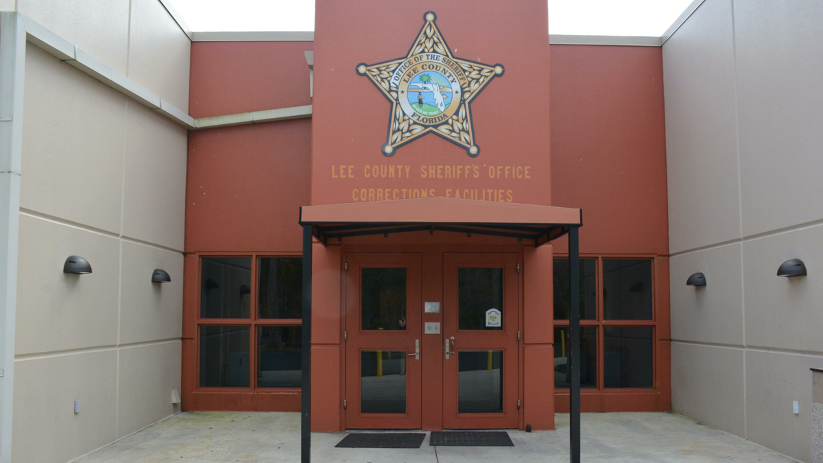 Florida Corrections Officers Charged for Throwing Hot Water on Inmates