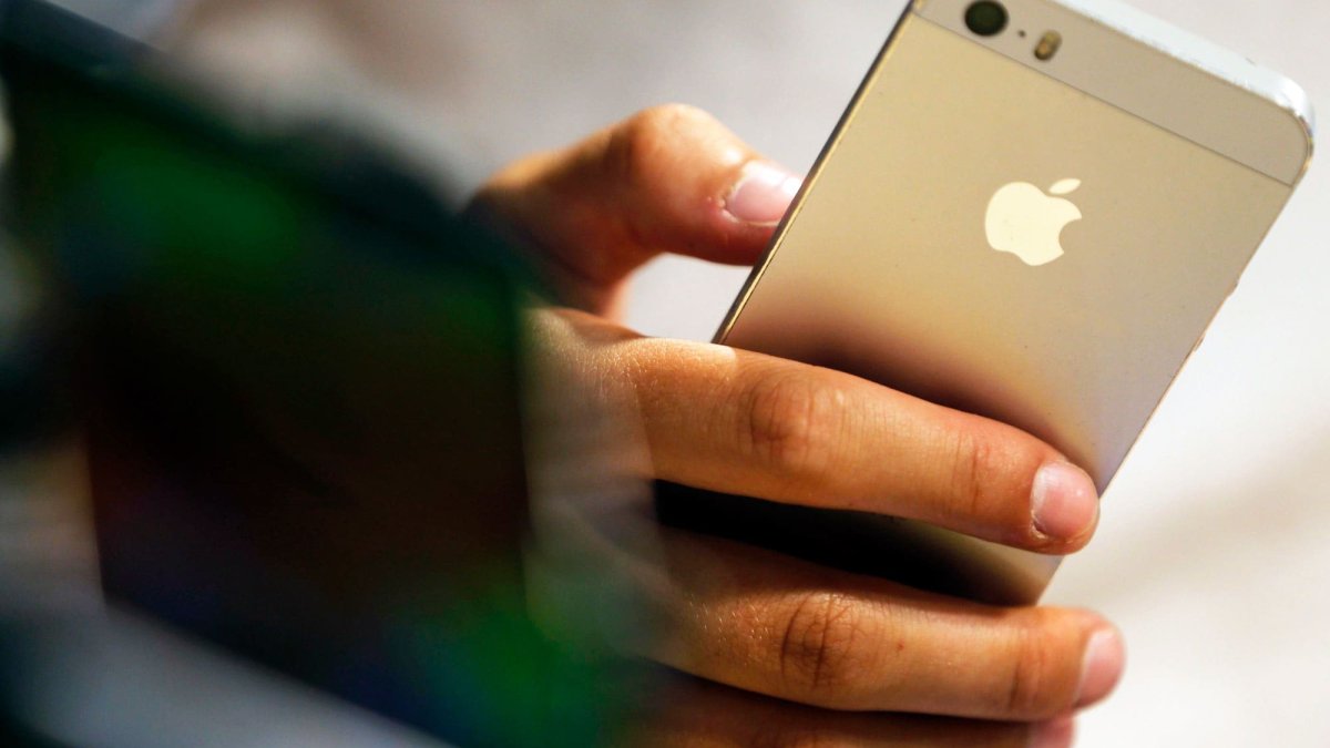 The Biggest Risks in Putting Off iPhone and Android Software Updates - Vimarsana News
