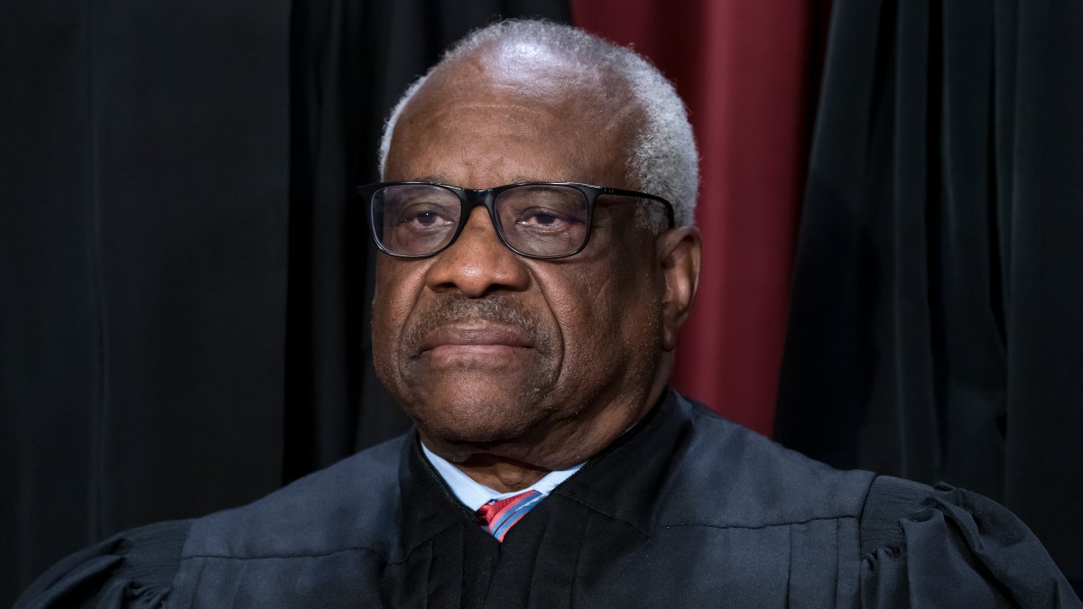 Justice Thomas Wrote of 'Crushing Weight' of Student Loans - Vimarsana News