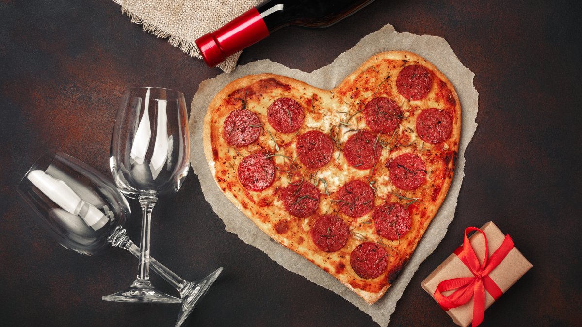 Valentine's Day 2023: Food Deals and Freebies – NBC10 Philadelphia - Vimarsana News