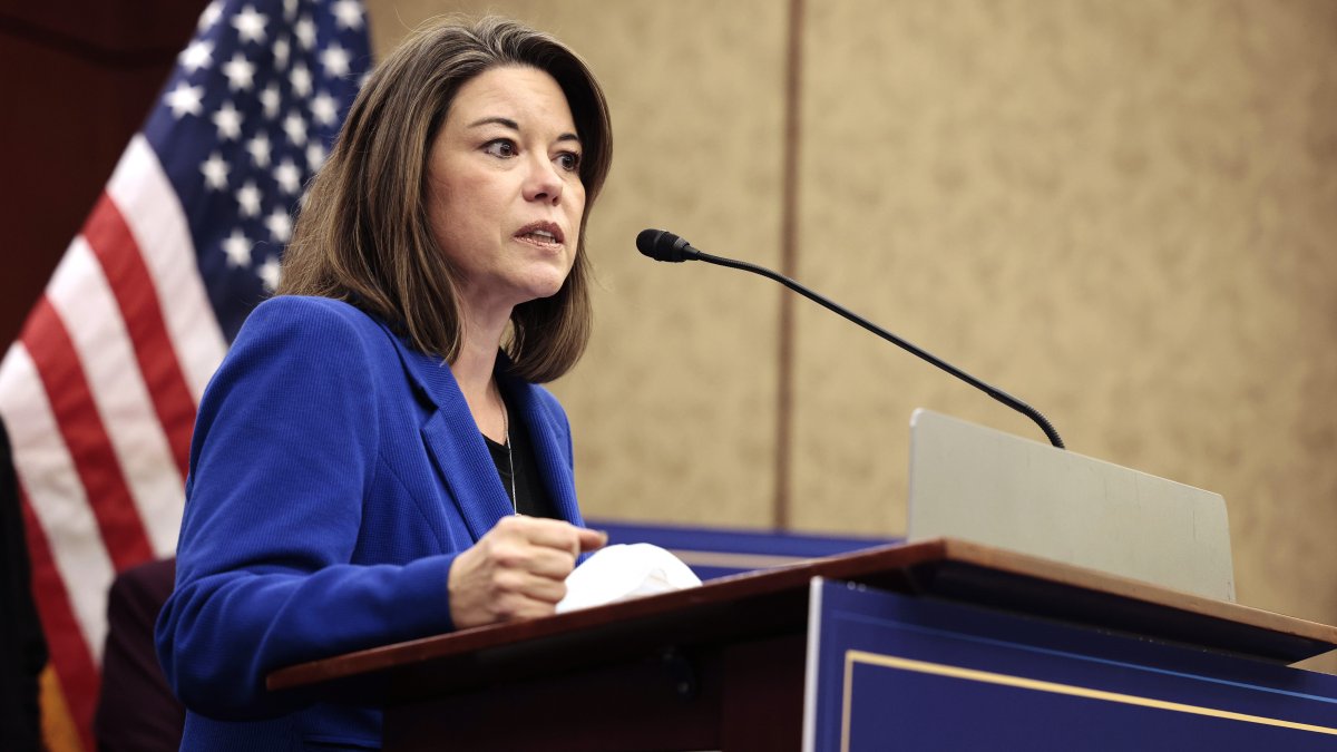 Democratic Rep. Angie Craig Assaulted at DC Apartment Building – NBC10 Philadelphia - Vimarsana News