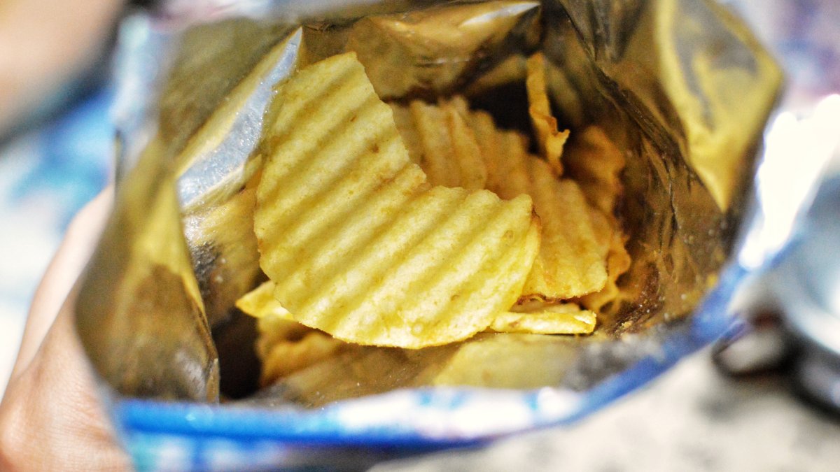 The Real Reason Your Bag of Chips Is Filled With Air – NBC10 Philadelphia - Vimarsana News