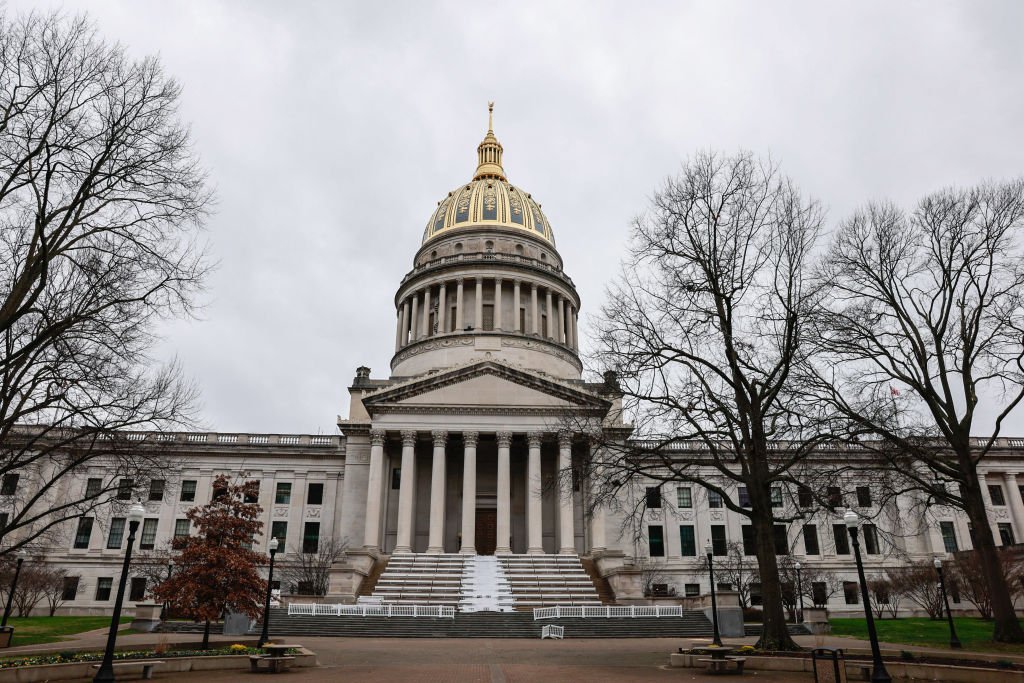 West Virginia Senate Passes Bill Banning Child Marriage – NBC10 Philadelphia - Vimarsana News