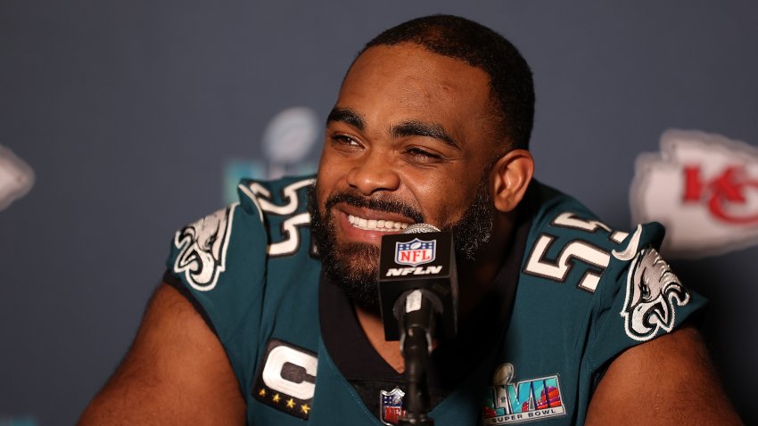 Brandon Graham will remain an Eagle for the 2023 season