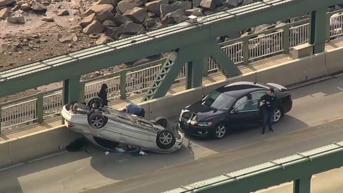 Car Overturns on TaconyPalmyra Bridge in New Jersey and Philadelphia
