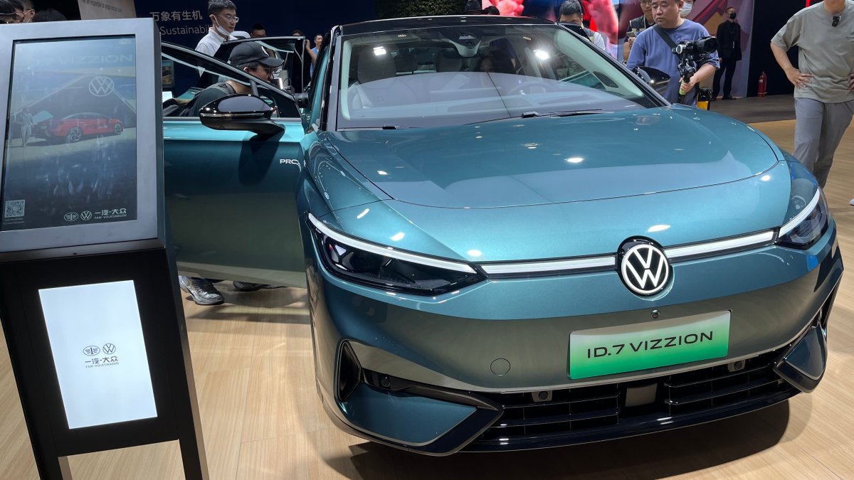Volkswagen Takes on China's EV Market With a Higher-End Car and $1 Billion Investment - Vimarsana News