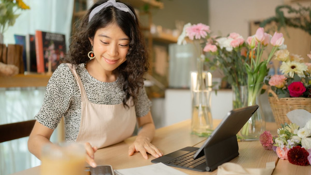 Why It's 'Just No Question' New Investors Should Start by Opening a Roth IRA, Expert Says – NBC10 Philadelphia - Vimarsana News