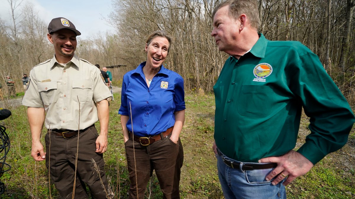 Coalition of Scientists Call for Removal of US Wildlife Director – NBC10 Philadelphia - Vimarsana News