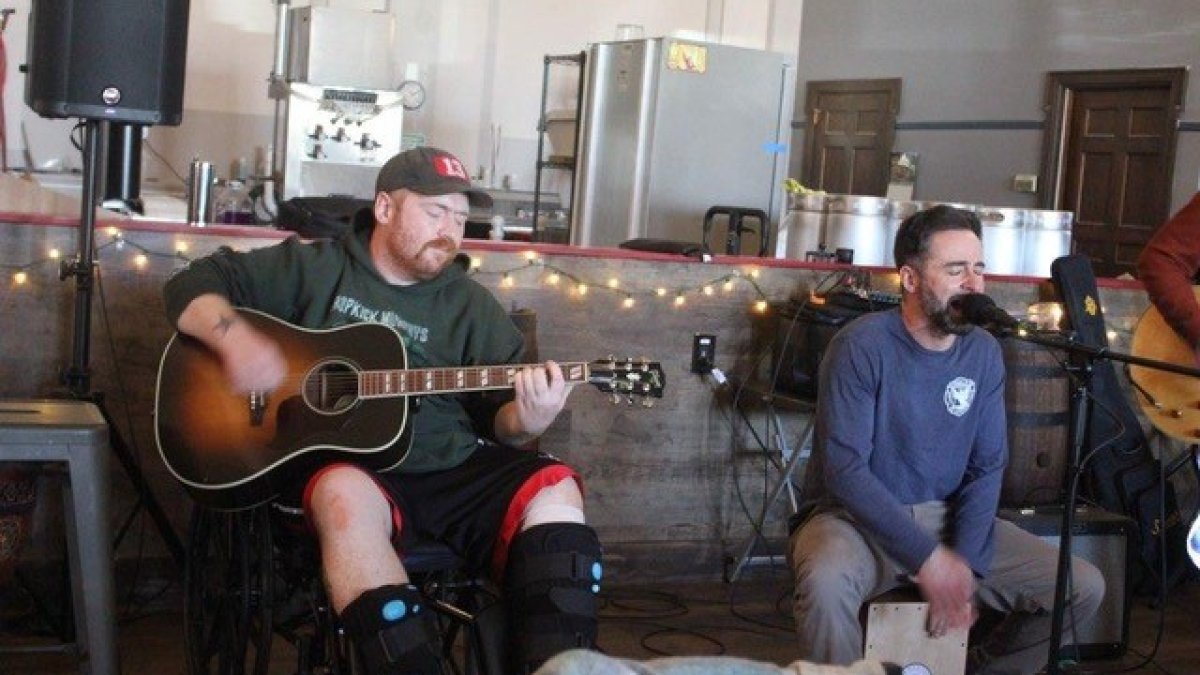 Injured Philly Firefighter to Perform at Jersey Shore Music Festival - Vimarsana News