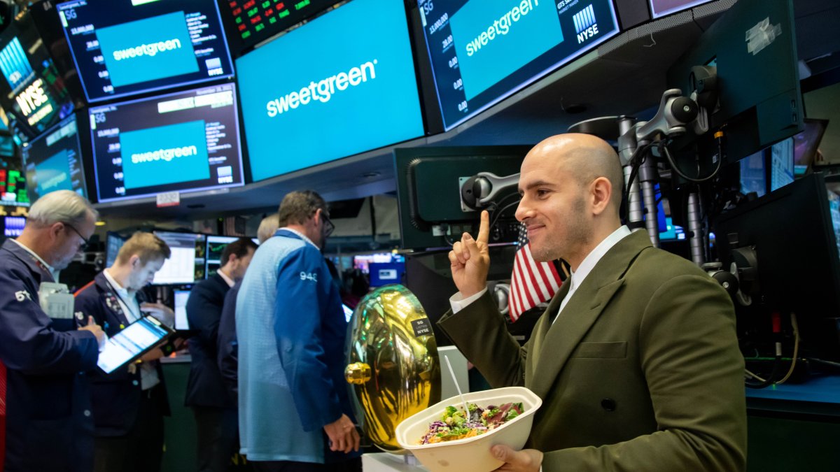 Salad Chain Sweetgreen Reports Narrowing Losses as It Aims for Profitability - Vimarsana News