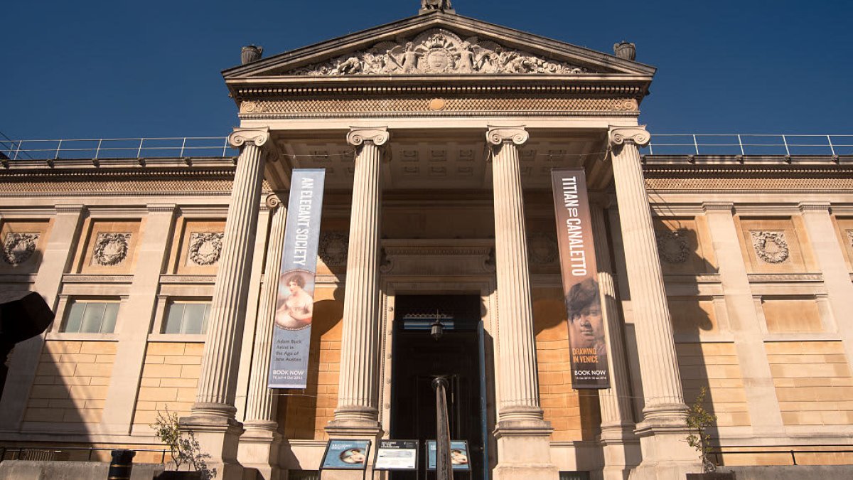 Britain's Oxford University Cuts Ties With Sackler Family Over Opioid Links - Vimarsana News