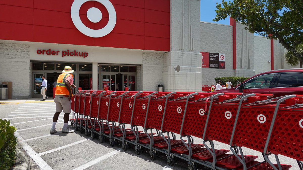 Five Takeaways About the Consumer From Walmart, Other Retailers After a Big Week of Earnings - Vimarsana News