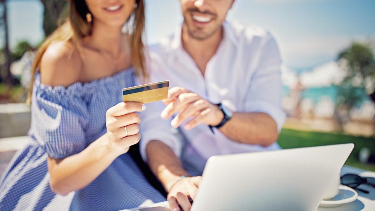Lower-Income Americans Pay for Wealthy's Credit Card Rewards – NBC10 Philadelphia - Vimarsana News