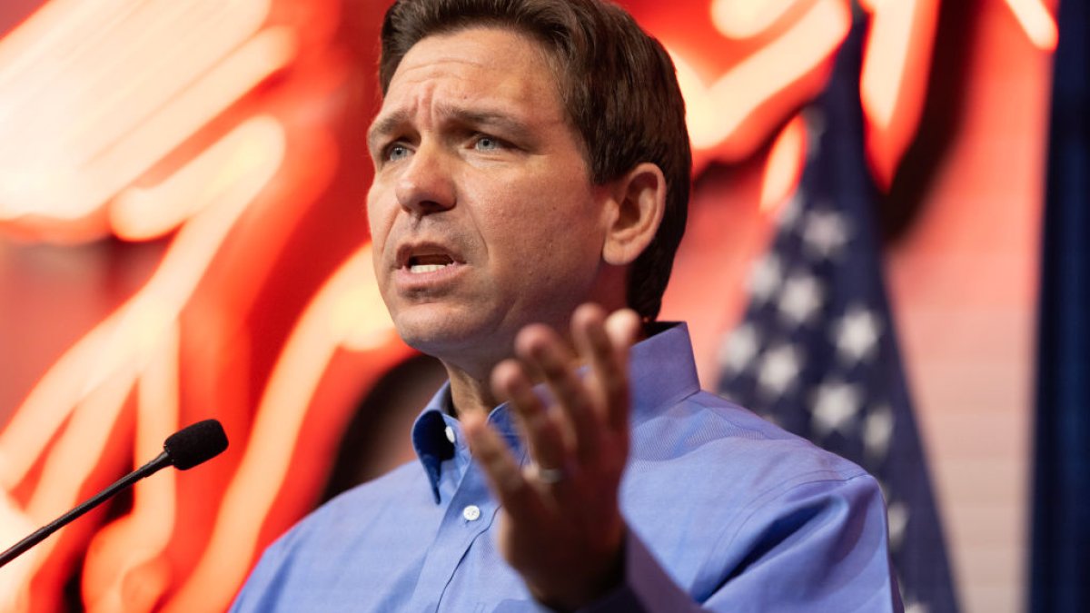 College Student Launches @DeSantisJet: Tracking Gov. DeSantis' Flights – NBC10 Philadelphia - Vimarsana News