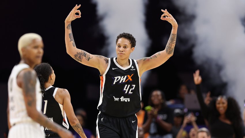 Brittney Griner, teammates confronted at airport by 'provocateur