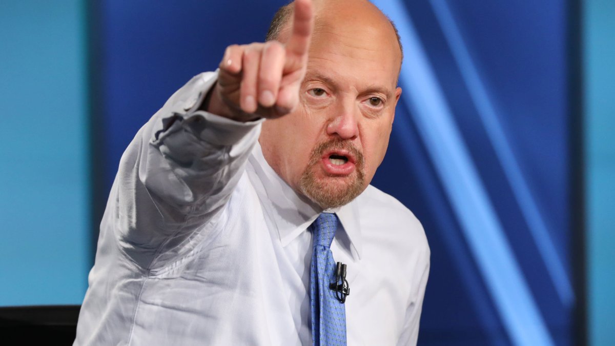 Cramer Foresees a Broadening Market: 'The Strength Away From Tech Is Undeniable' – NBC10 Philadelphia - Vimarsana News