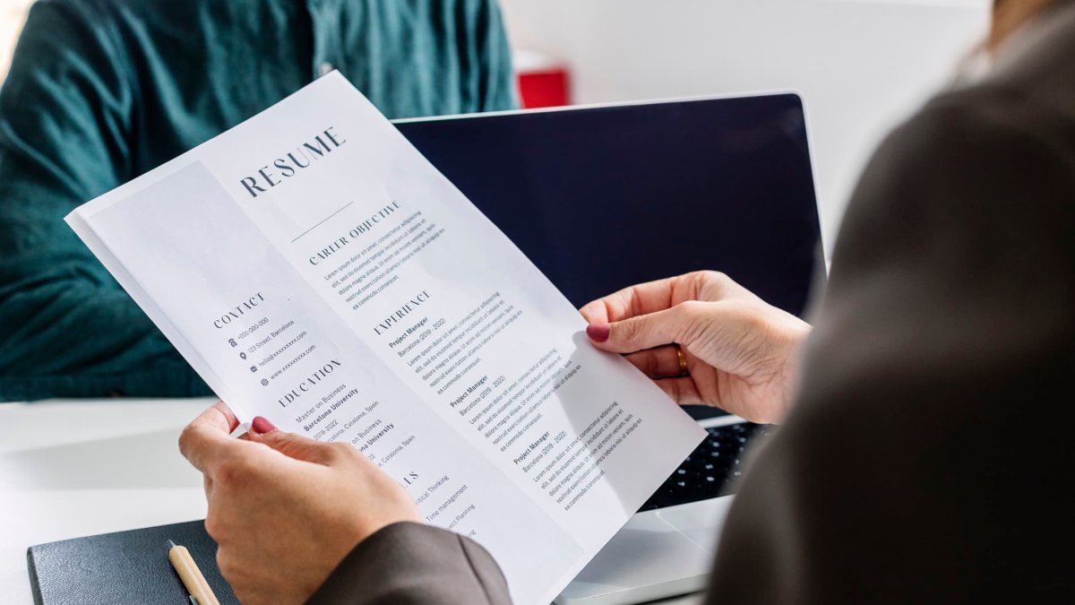 3 Resume Mistakes That Could Land Your Application in an AI Hiring Filter 'Black Hole' – NBC10 Philadelphia - Vimarsana News