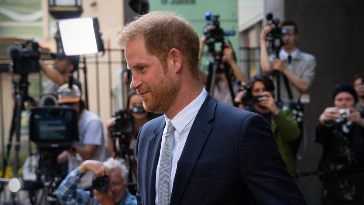 Prince Harry wins phone hacking lawsuit against British tabloid publisher – NBC10 Philadelphia - Vimarsana News