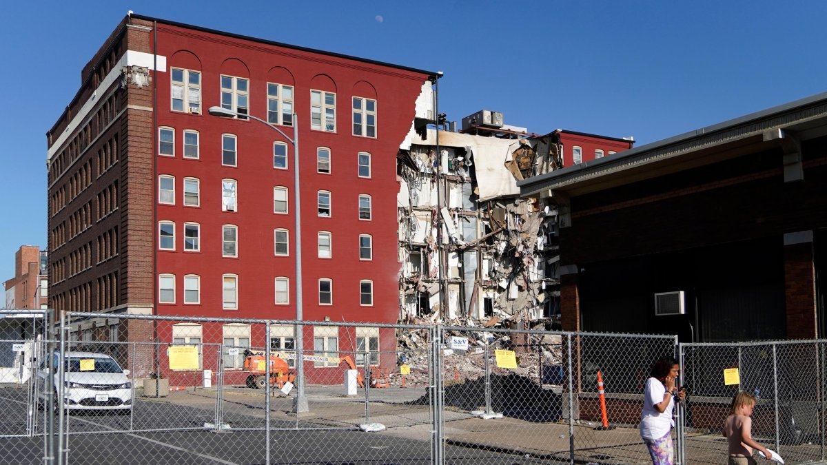 Residents of Collapsed Iowa Building Were Allowed to Stay as Reports Noted Crumbling Risk – NBC10 Philadelphia - Vimarsana News