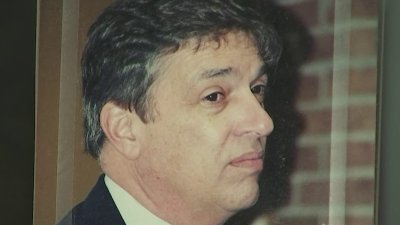 Double-agent Robert Hanssen dies in prison