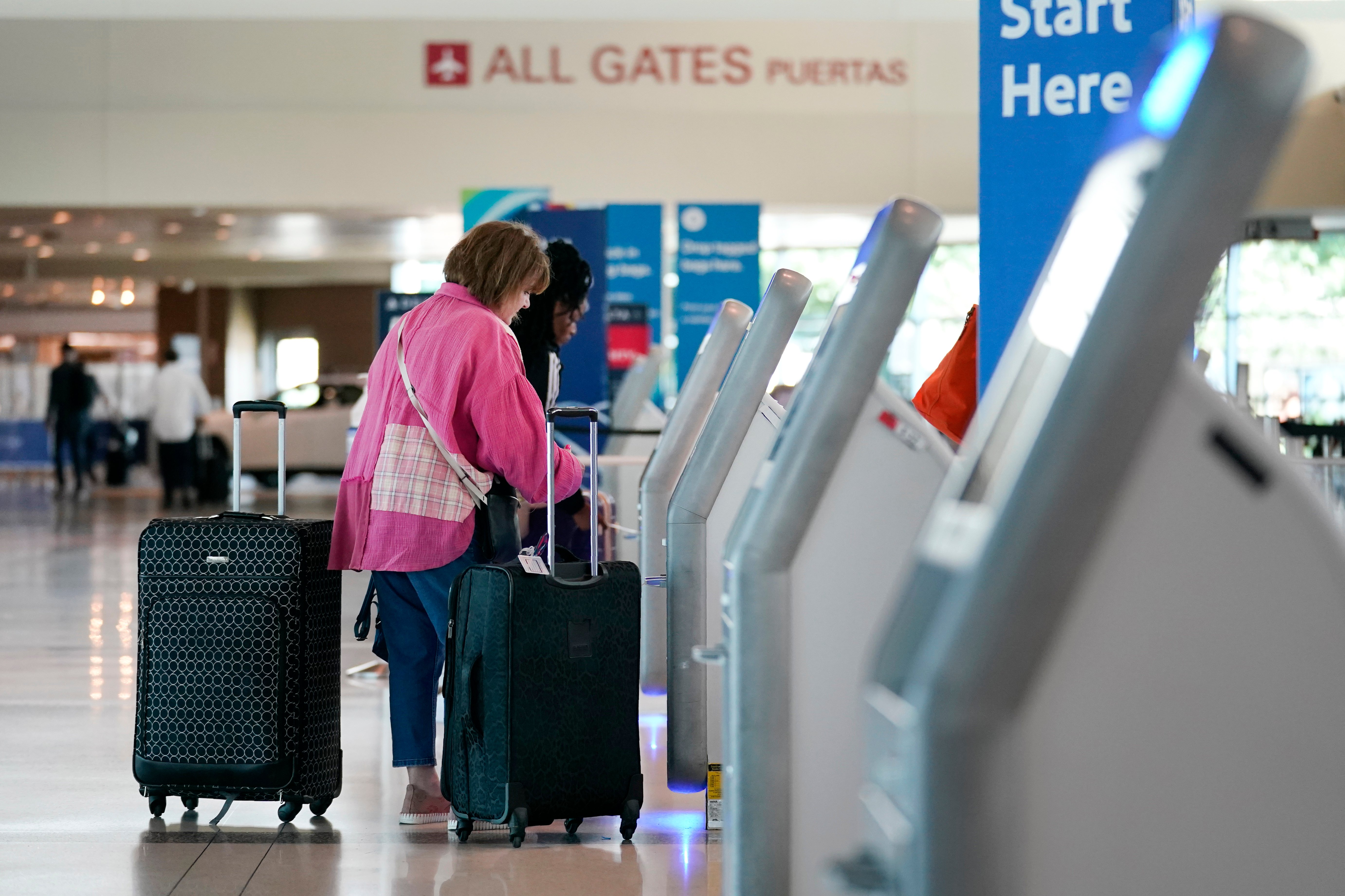 Lawmakers propose rolling back rule that required airlines to advertise full airfare prices – NBC10 Philadelphia - Vimarsana News