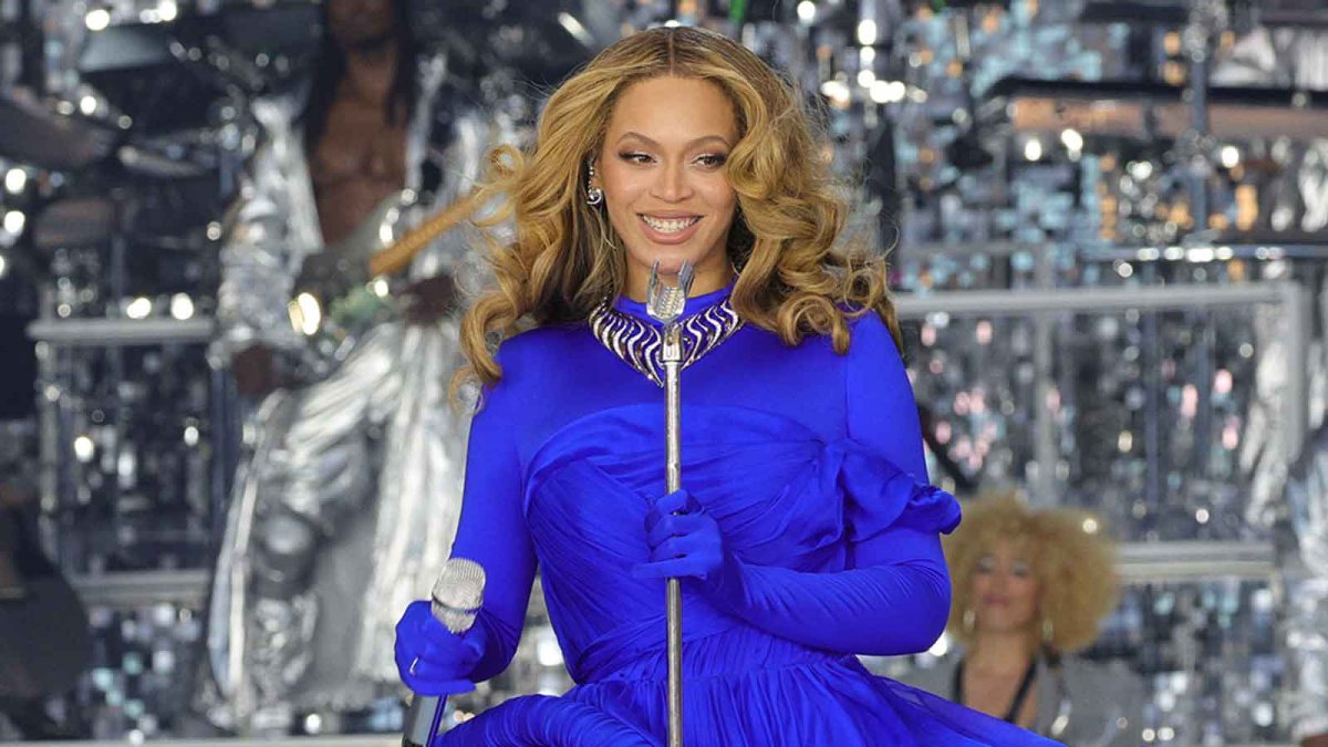 Watch Beyoncé joyfully reveal gender of fan’s baby midconcert – NBC10 ...