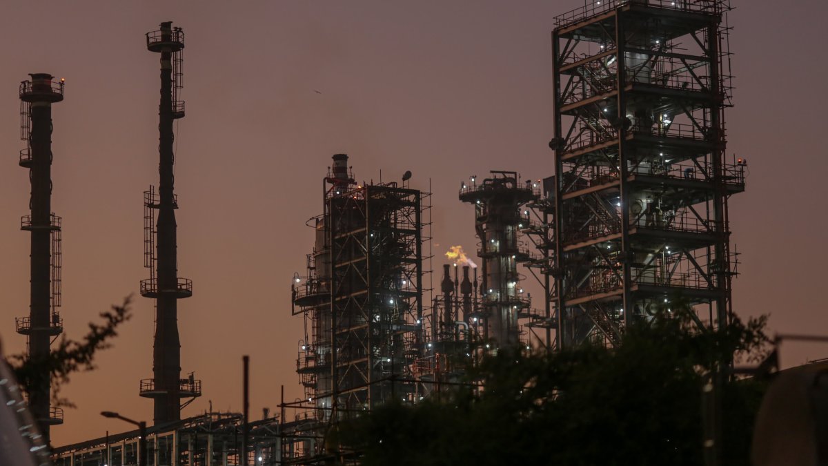 India's reliance on Russian oil may be 'approaching a limit' – NBC10 Philadelphia - Vimarsana News