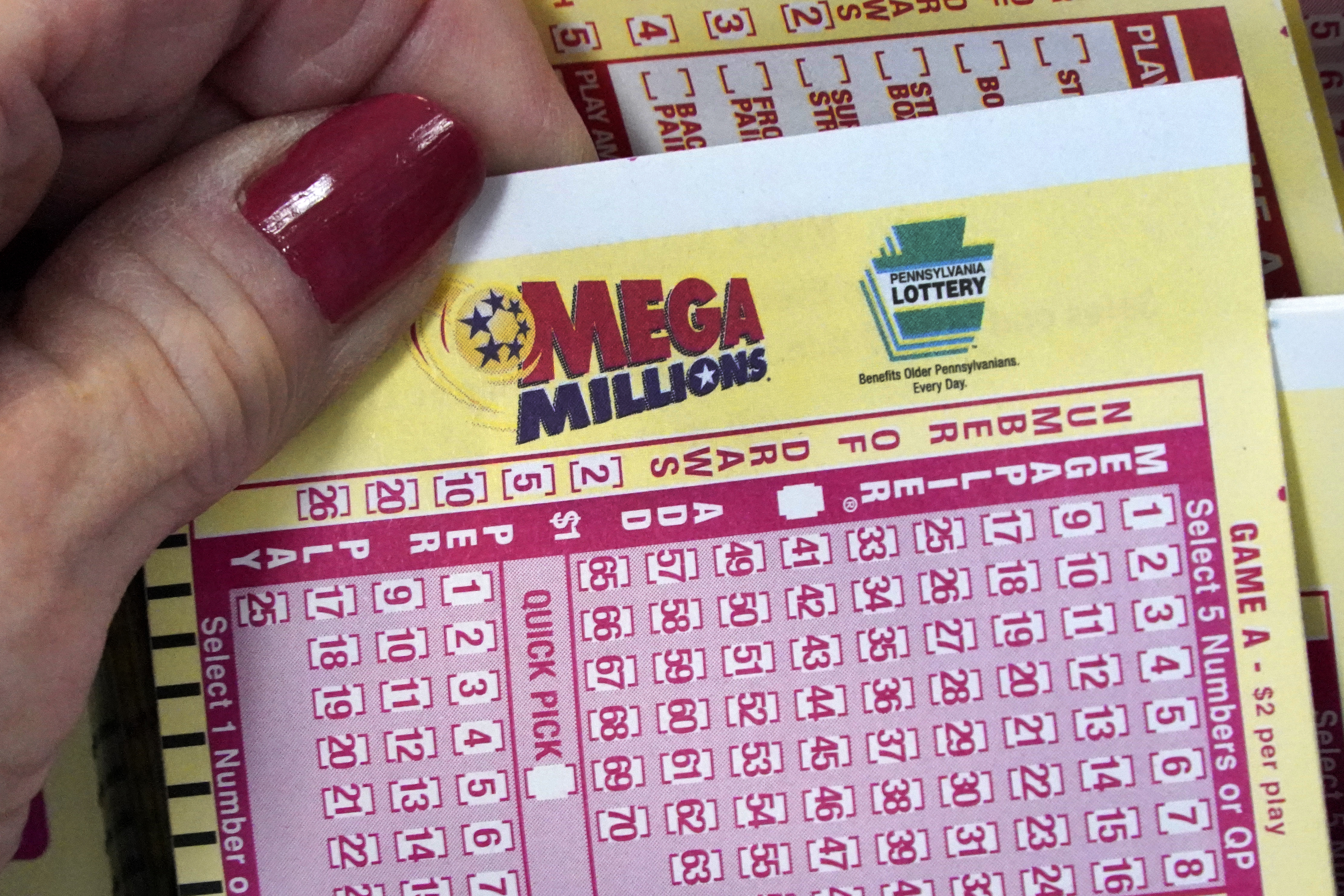 Arizona lottery: 3 ticket holders won big, prizes still unclaimed