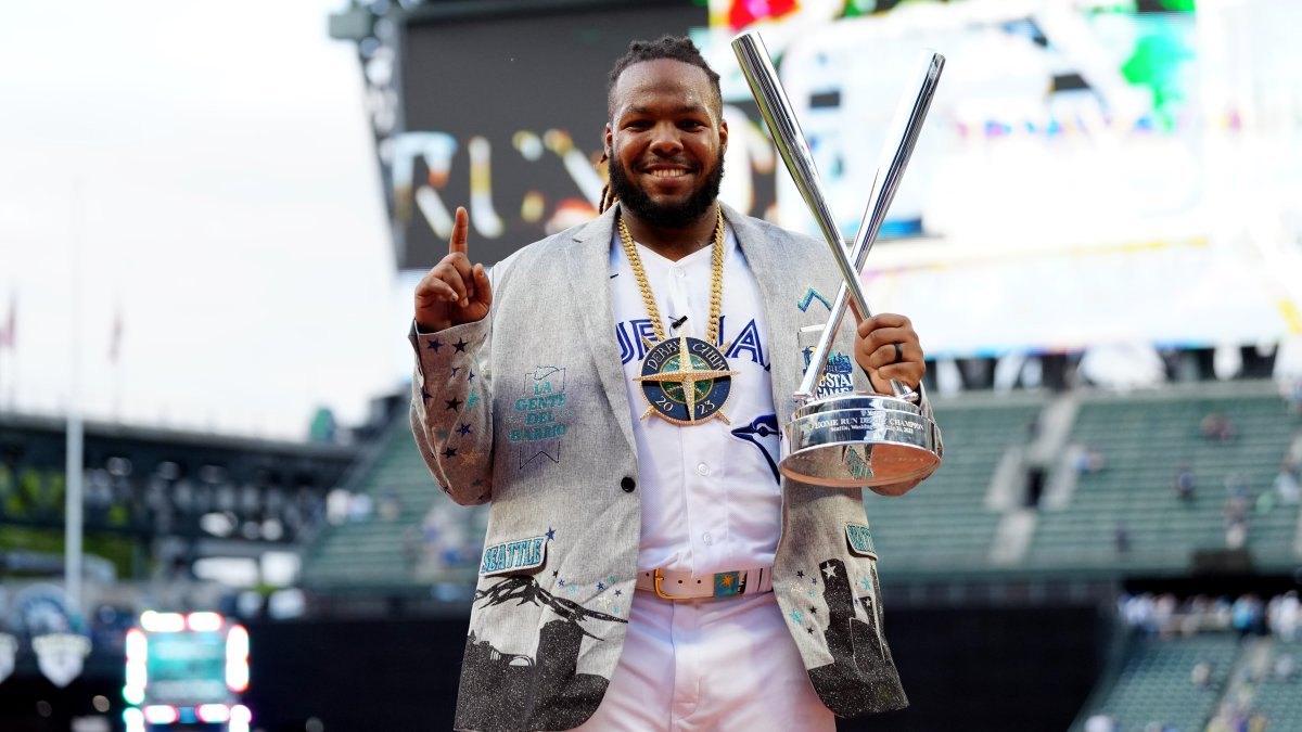 Blue Jays’ Vladimir Guerrero Jr. wins MLB Home Run Derby 16 years after