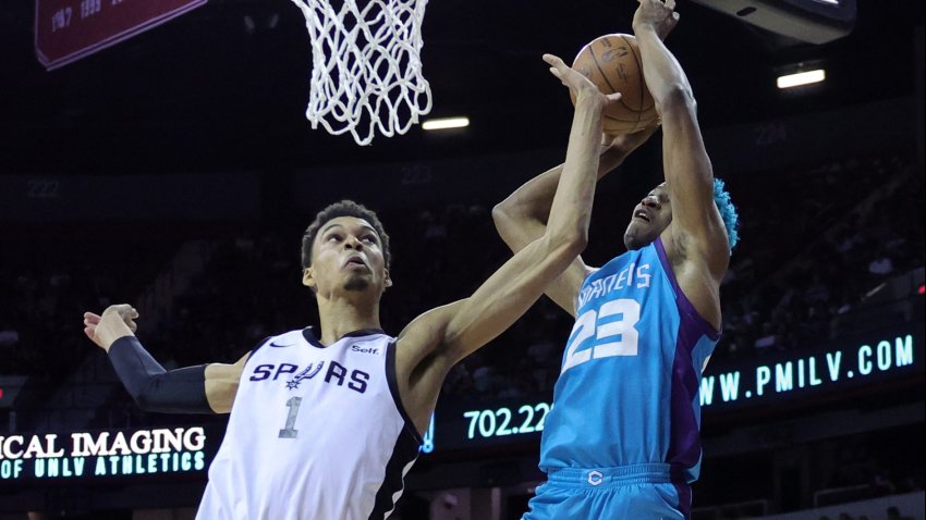 LAS VEGAS, NEVADA – JULY 07: Victor Wembanyama #1 of the San Antonio Spurs fouls Kai Jones #23 of the Charlotte Hornets during the third quarter at the Thomas & Mack Center on July 07, 2023 in Las Vegas, Nevada. (Photo by Ethan Miller/Getty Images)