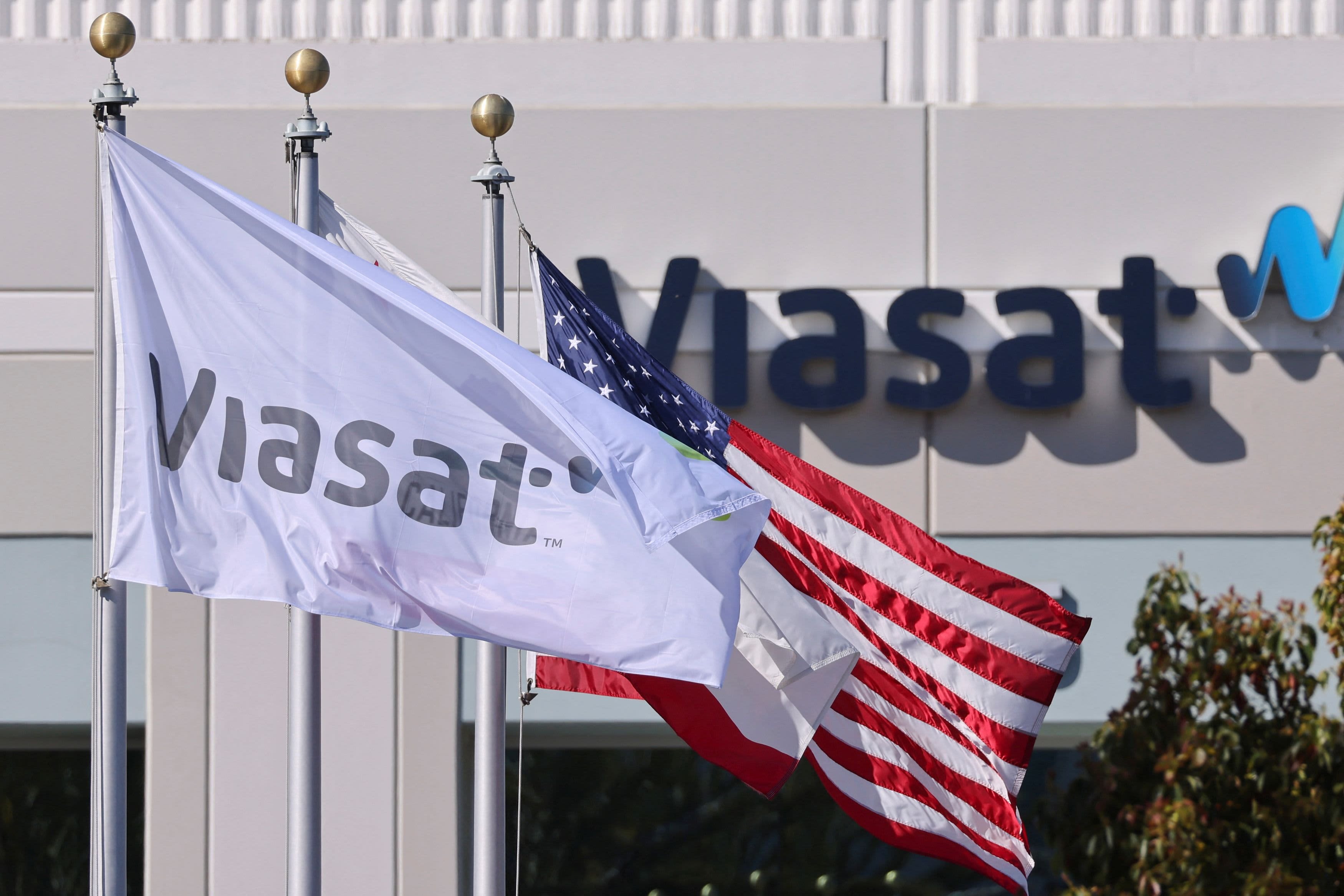 Viasat revenue grows as investigation continues into malfunctioning $750 million satellite - Vimarsana News