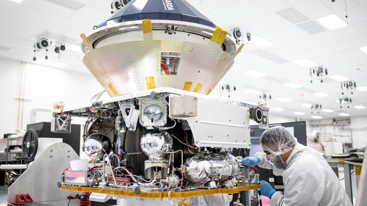Why startups are investing millions to make drugs and semiconductors in space - Vimarsana News