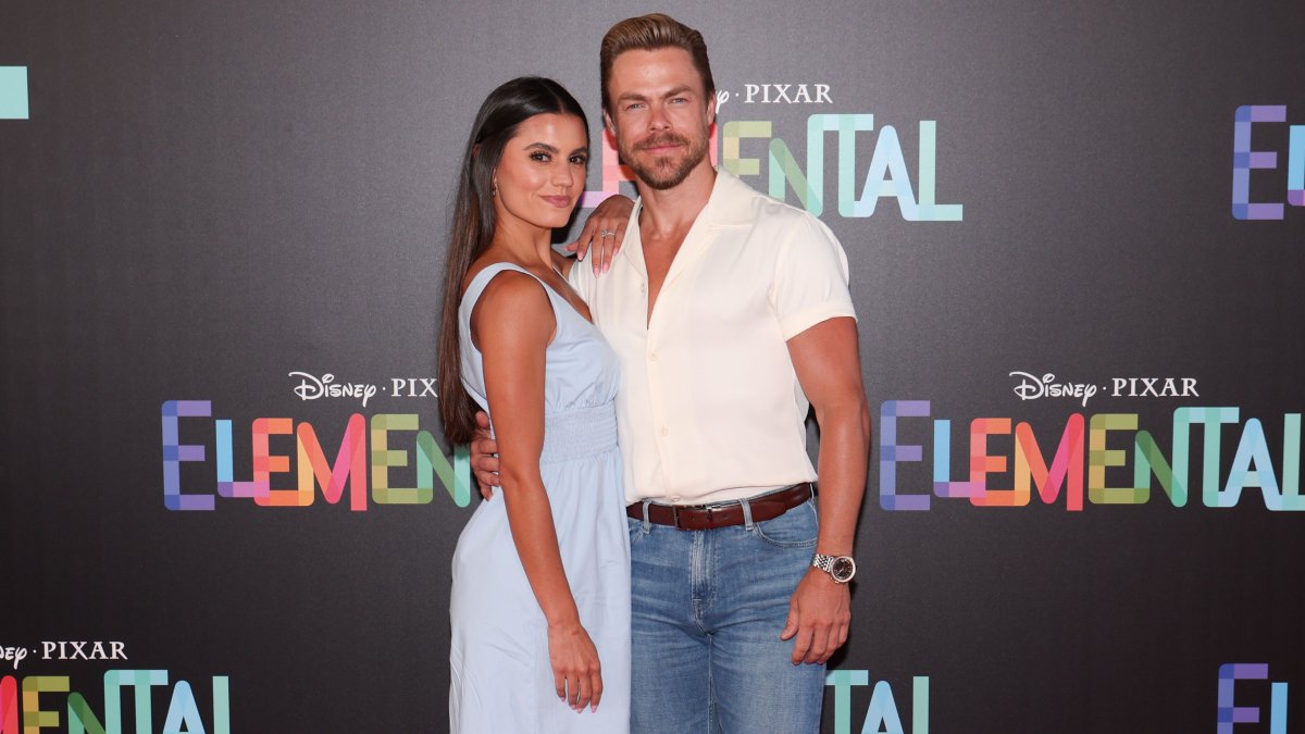 'Dancing with the Stars' alums Derek Hough and Hayley Erbert marry – NBC10 Philadelphia - Vimarsana News