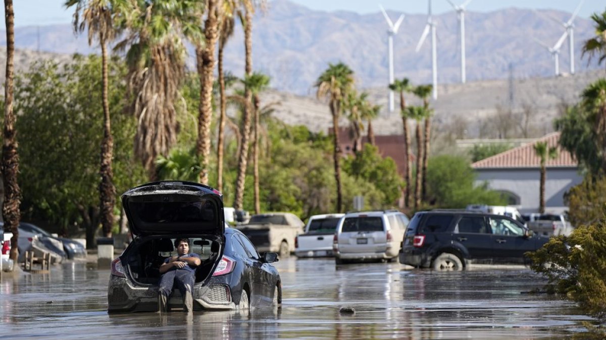 Hilary heads to Oregon and Idaho after flooding California – NBC10 Philadelphia - Vimarsana News