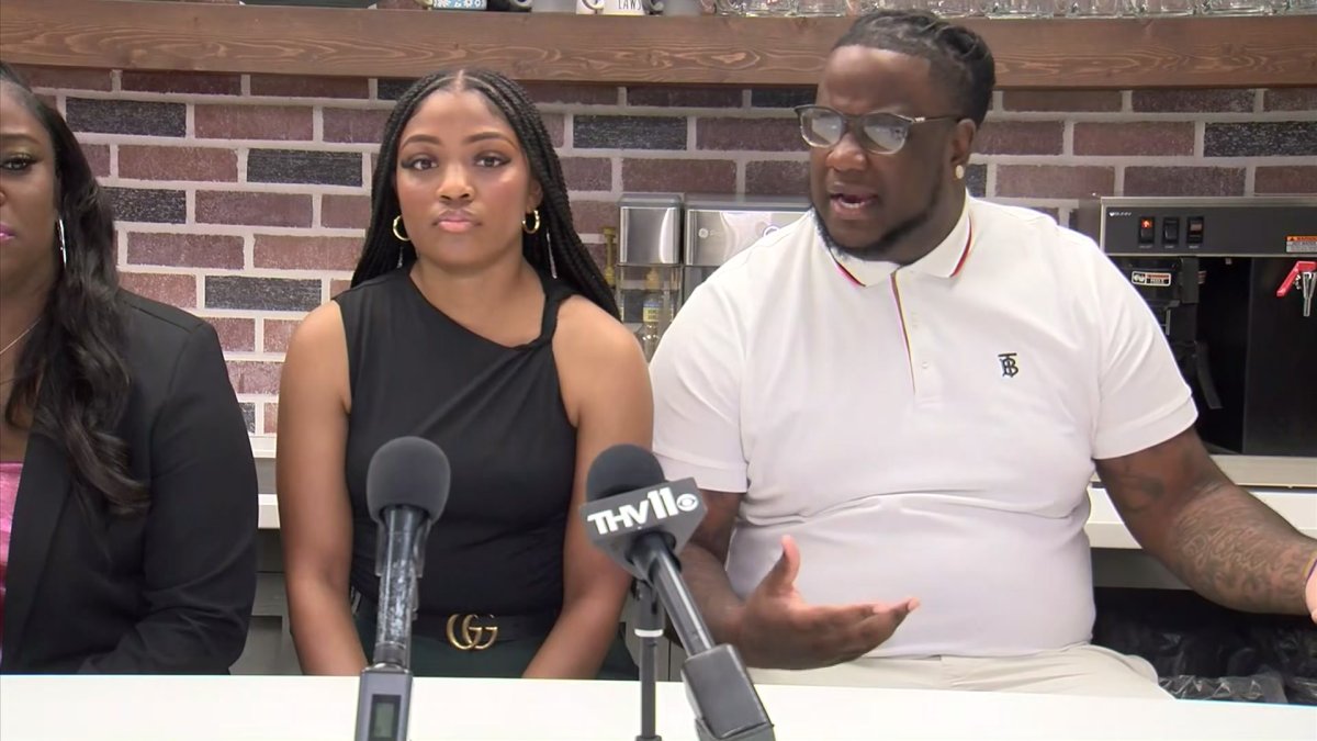 Family recalls being held at gunpoint by police after officer makes a typo while running plates – NBC10 Philadelphia - Vimarsana News