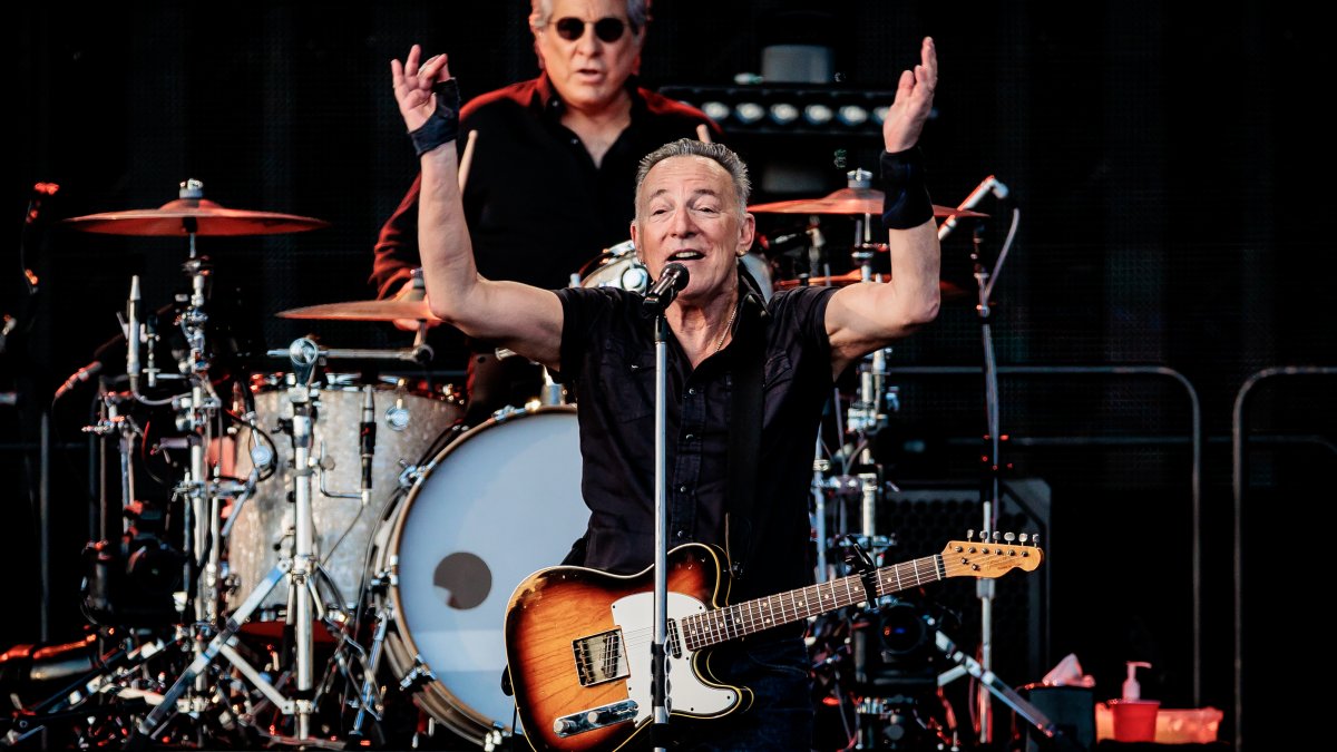Bruce Springsteen pospone conciertos en Filadelfia por enfermedad – Telemundo Nueva Inglaterra
