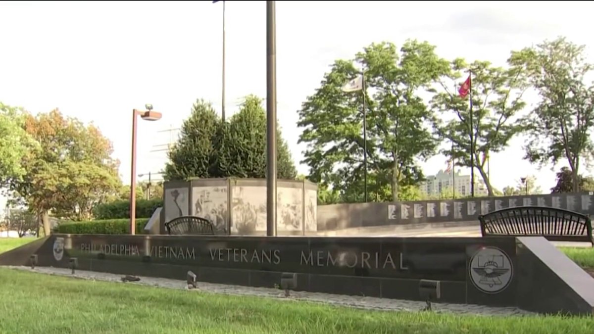 Những kẻ phá hoại gây thiệt hại lên tới 20.000 USD cho Đài tưởng niệm Cựu chiến binh Philadelphia – NBC10 Philadelphia