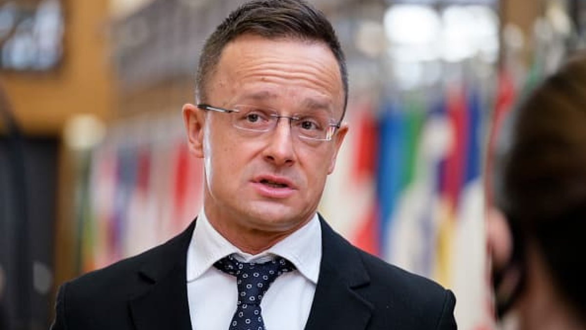 The EU should have 'isolated' the Ukraine war, Hungarian foreign minister says – NBC10 Philadelphia - Vimarsana News