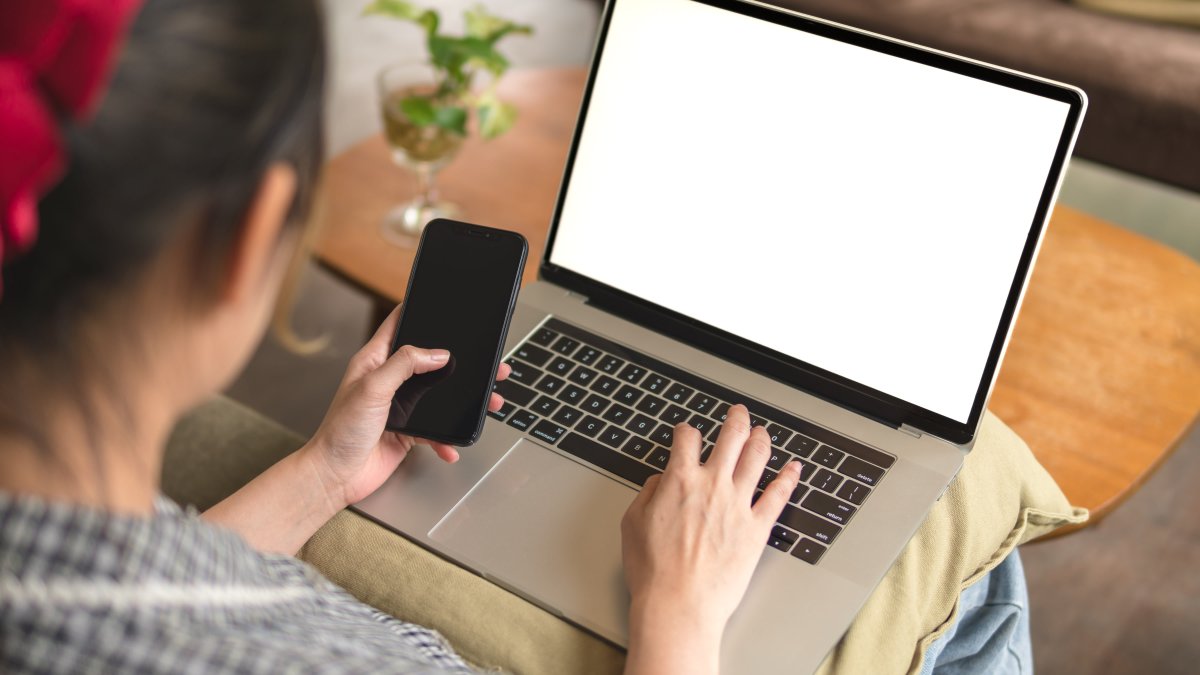 CEO, ex-NSA hacker says 'people hate' this advice—but it's your 'single biggest' protection from scams – NBC10 Philadelphia - Vimarsana News